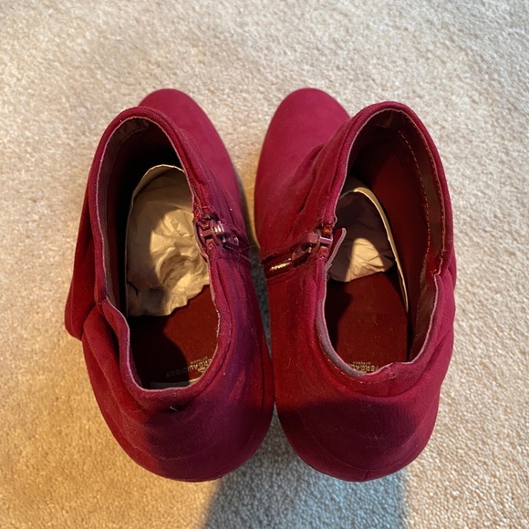 Fergalicious Berry Heeled Boots - Picture 5 of 6